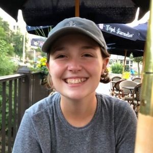 Meet your Posher, Danielle